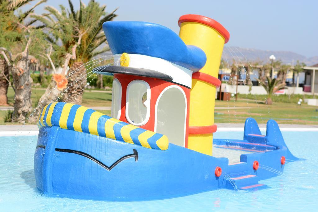 Santa Marina Beach Gazi Exteriör bild