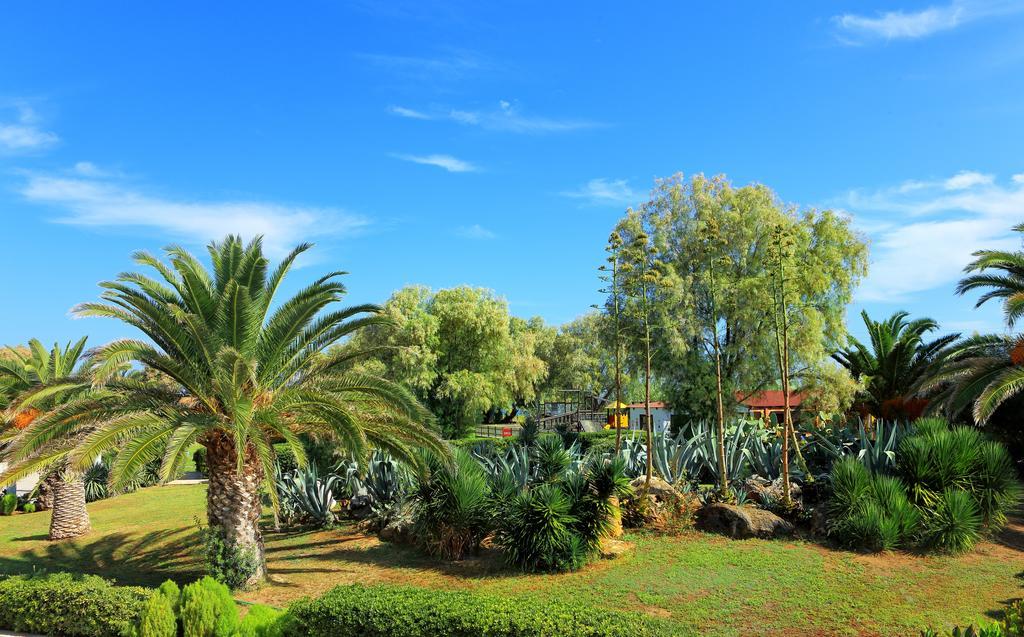 Santa Marina Beach Gazi Exteriör bild